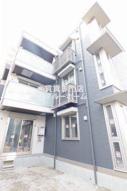 建物外観　3階建てのハウスメーカー施工のハイツです！（2026年3月撮