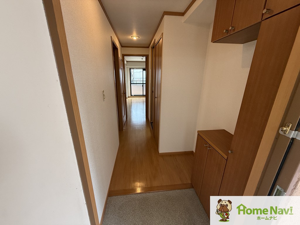 玄関　シューズボックス付