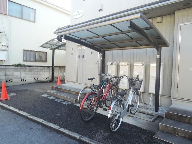 その他共有部分　屋根付き駐輪場