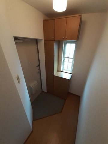 玄関　落ち着いた玄関です