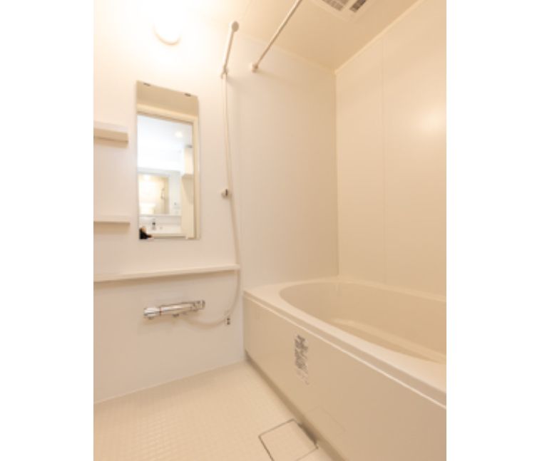 バス・シャワールーム　ゆったり過ごせるお風呂です