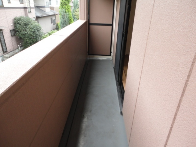 バルコニー　図面と現状に相違がある場合には現状を優先