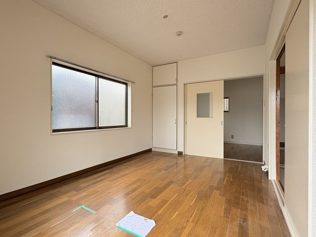 その他部屋・スペース　綺麗な室内　奥はダイニング