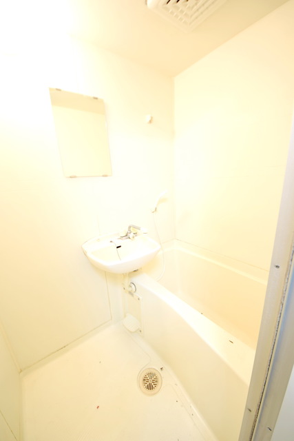 バス・シャワールーム　～さっぱりしましょう～