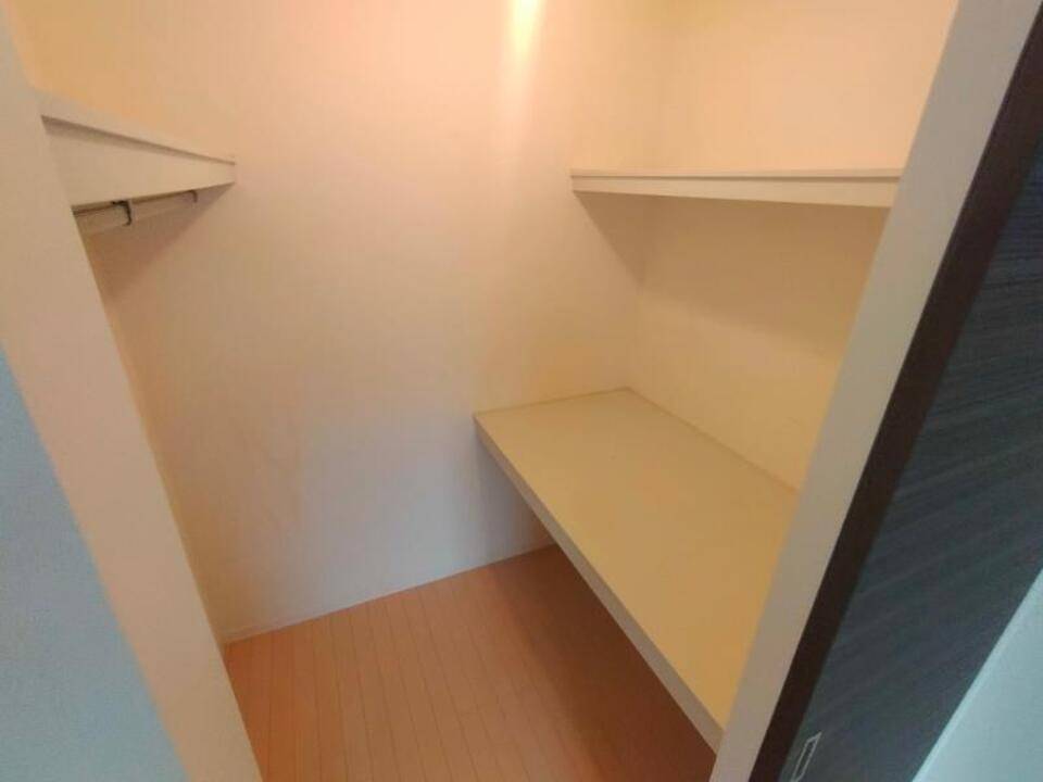 収納　ウォークインクローゼット