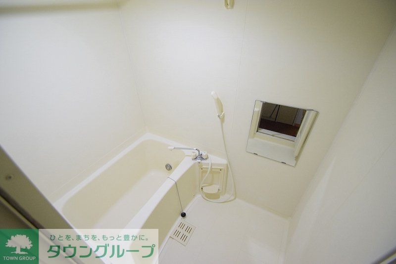 バス・シャワールーム　仕様・設備は現況と異なる場合がございます