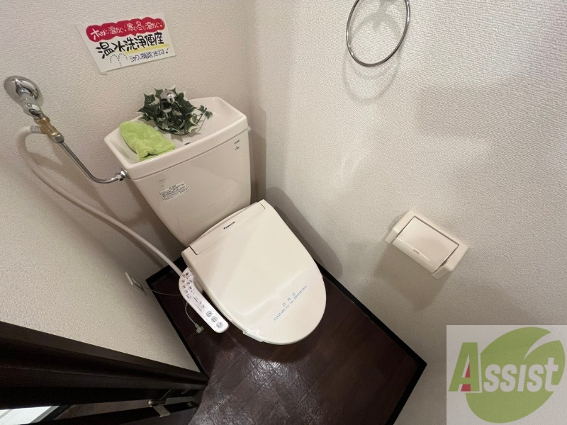 トイレ　トイレです。ウォシュレット付を探している方、おすすめです。