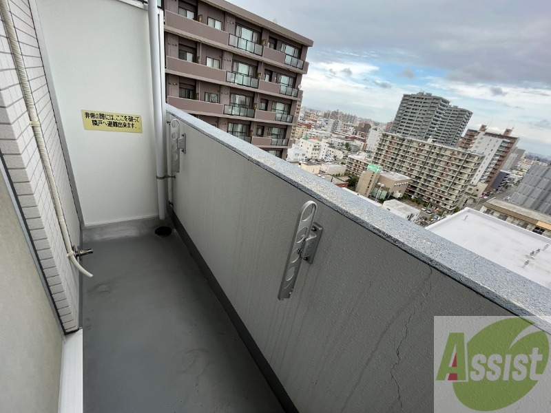 バルコニー　バルコニーです。洗濯物を干したり一息ついたりできますね！