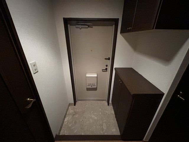 玄関　別号室参考写真です。