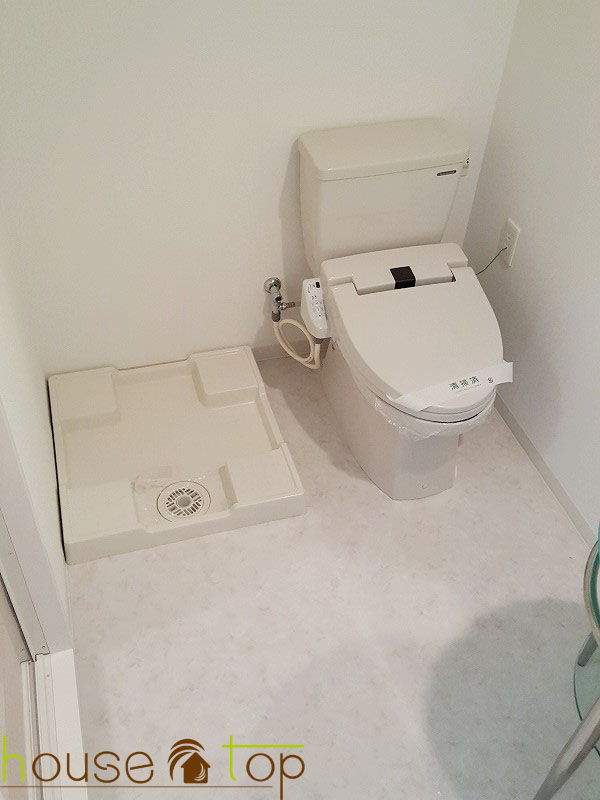 トイレ　ウォシュレット完備