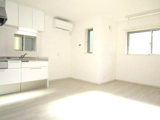 居室・リビング　こちらの居間で趣味の時間をお楽しみください