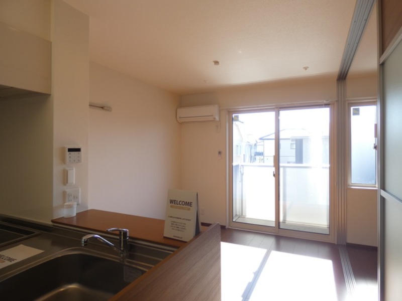 居室・リビング　図面と現状に相違がある場合には現状を優先．．．