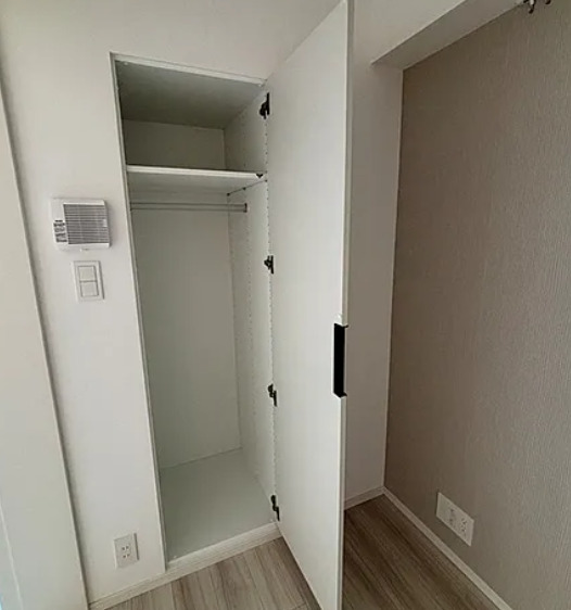 収納　※反転タイプの写真を使用しています。