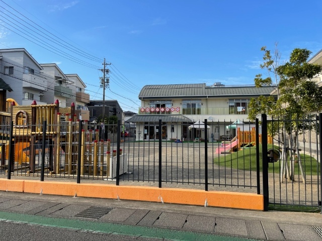 幼稚園・保育園　ゆりかご保育園（幼稚園・保育園）まで494m