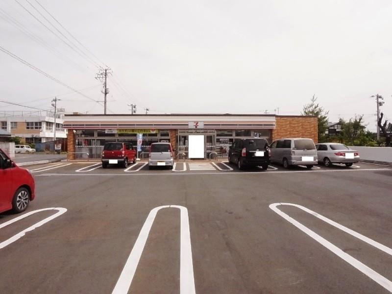 コンビニ　セブンイレブン弘前東長町店（コンビニ）まで537m