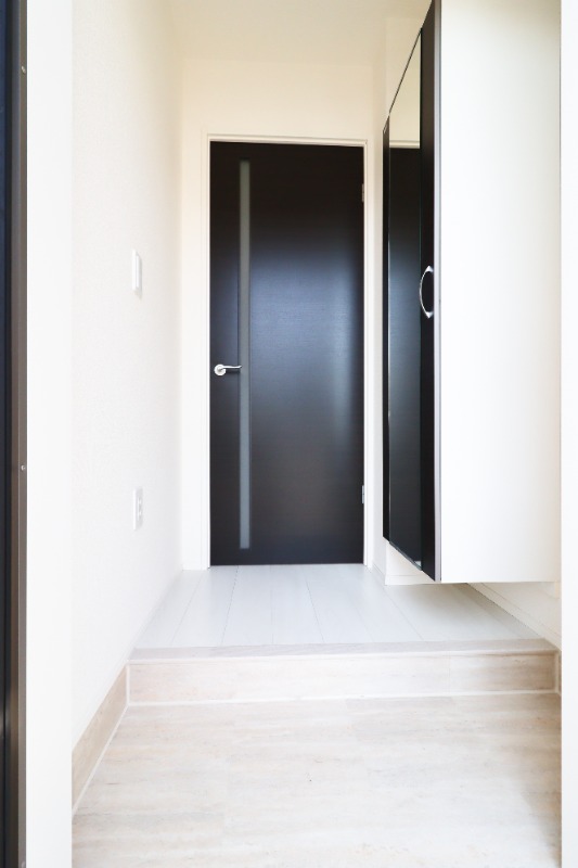 玄関　図面と現状に相違がある場合には現状を優先