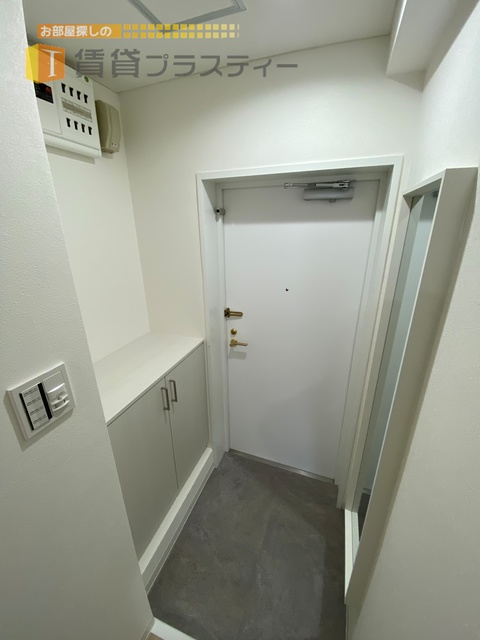 玄関　シューズボックス付き。