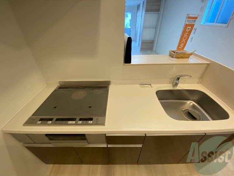 キッチン　キッチンはＩＨなのでお手入れがしやすそうですね。