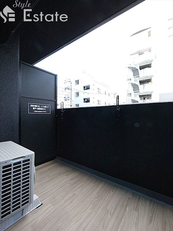 バルコニー　バルコニー