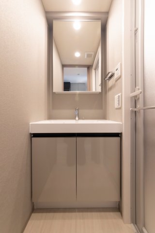 洗面設備　朝の身支度には欠かせない独立洗面化粧台