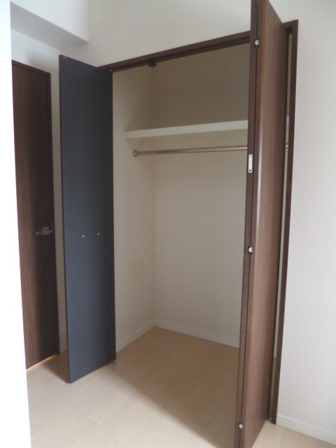 収納　洋室５帖：クローゼット（２箇所あります）