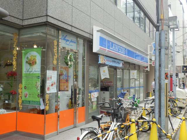 コンビニ　ローソン南船場三丁目南店（コンビニ）まで277m