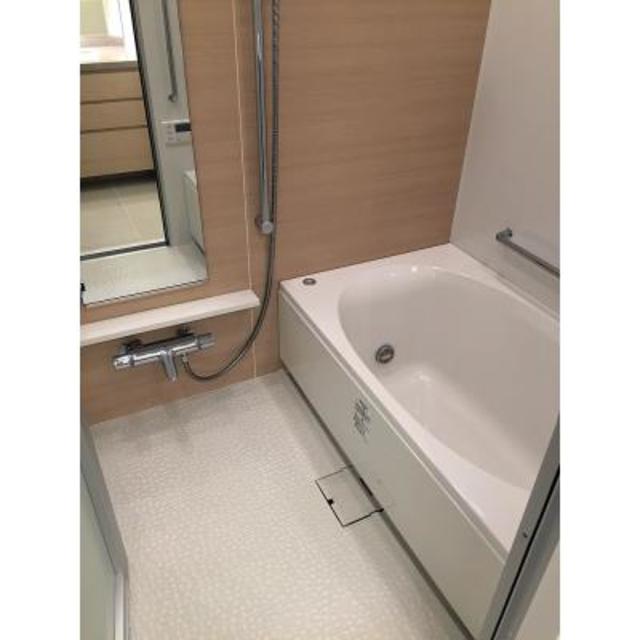 バス・シャワールーム　※写真は同タイプ住戸です。