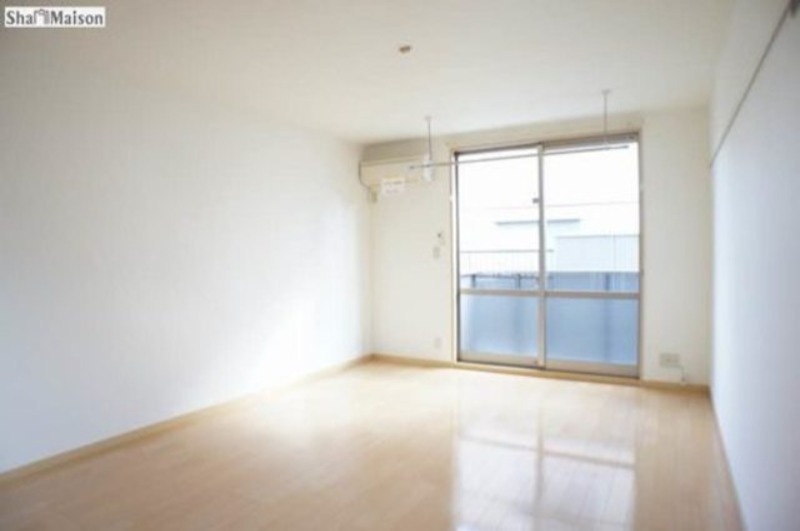 居室・リビング　図面と現状に相違がある場合には現状を優先