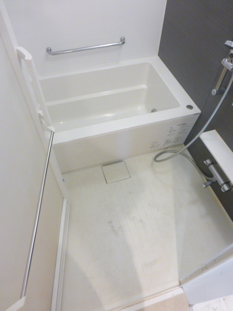 バス・シャワールーム　バス※別部屋参考写真