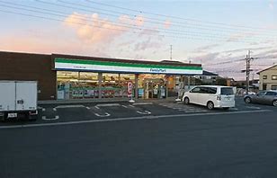 コンビニ　ファミリーマート つくば谷田部中央店（コンビニ）まで217m