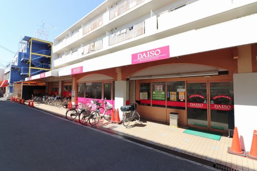 コンビニ　ザ・ダイソー スーパーナショナル森小路店（コンビニ）まで424m