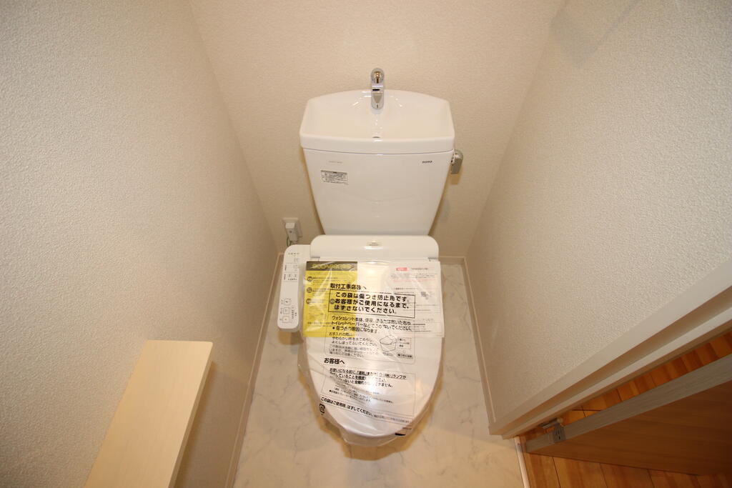 トイレ　トイレ：画像は同社類似物件の写真