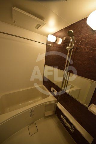 バス・シャワールーム　スプランディッド難波元町　バスルーム