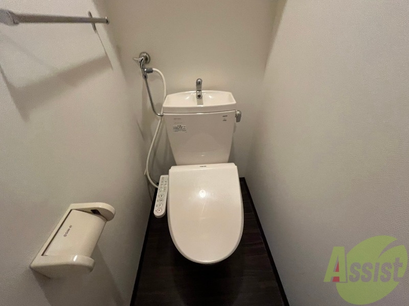 トイレ　トイレです。ウォシュレット付を探している方、おすすめです。