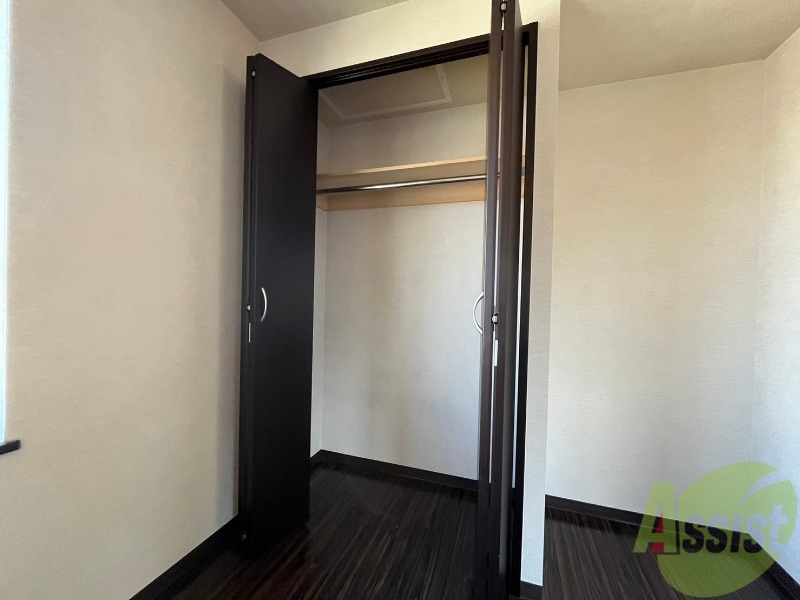 収納　寝室の収納です。部屋がすっきり片付きます。