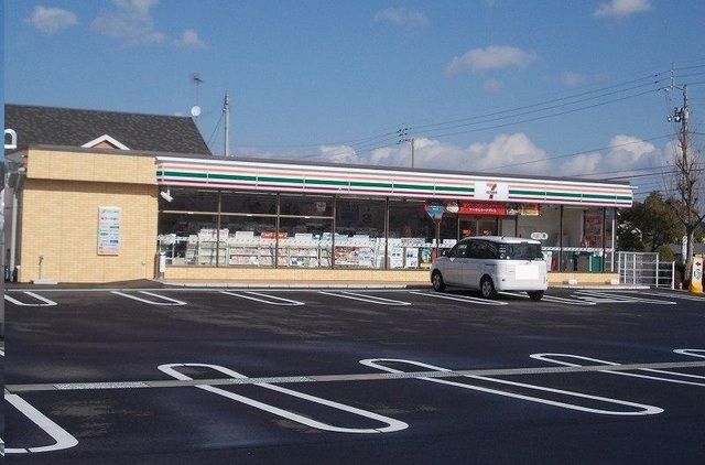コンビニ　セブンイレブン香川町店様（コンビニ）まで750m