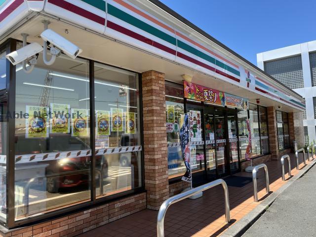 コンビニ　セブンイレブン名古屋鳴海町母呂後店（コンビニ）まで658m