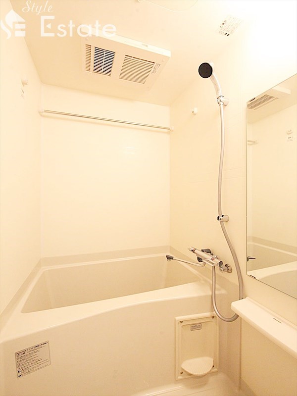 バス・シャワールーム　バスルーム