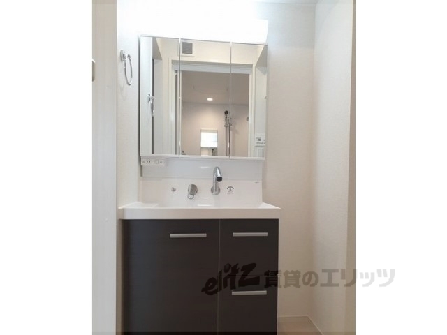 洗面設備　同仕様