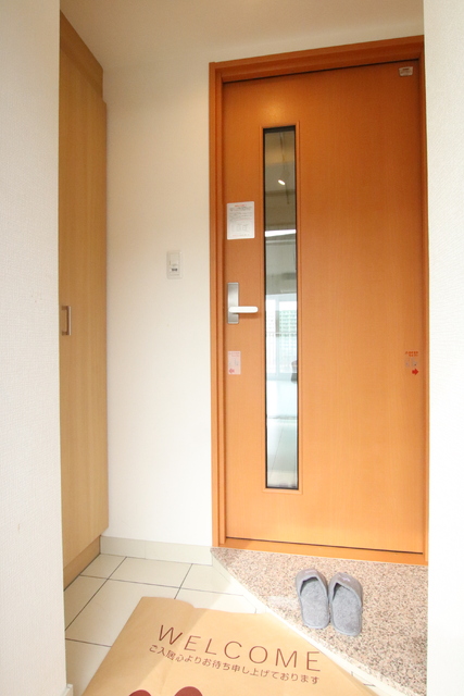 玄関　◆姿見のある玄関スペース◆