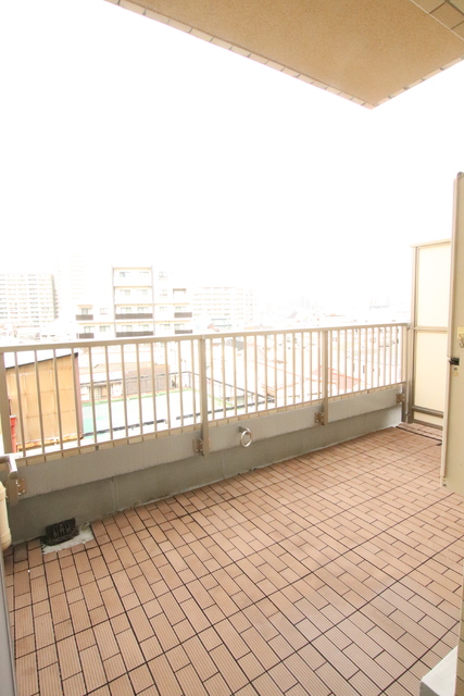 バルコニー　◆洗面所からの出入り可能なルーフバルコニー◆