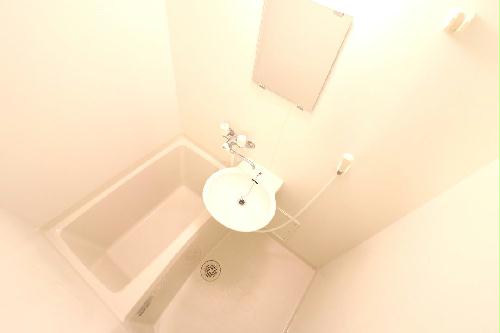 バス・シャワールーム　浴室乾燥機で雨や雪の日でもらくらくお洗濯！