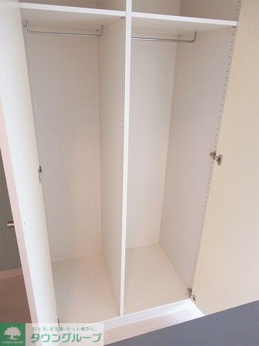 収納　洋室　収納