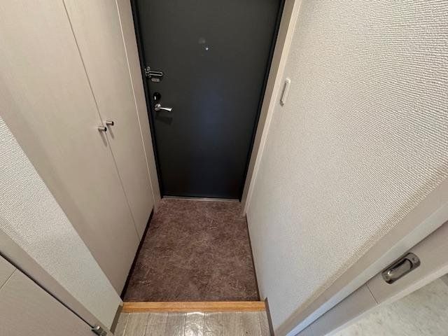 玄関　バルコニー