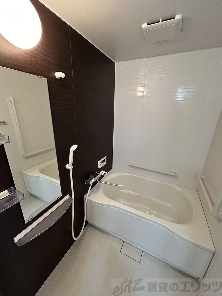 バス・シャワールーム　バス