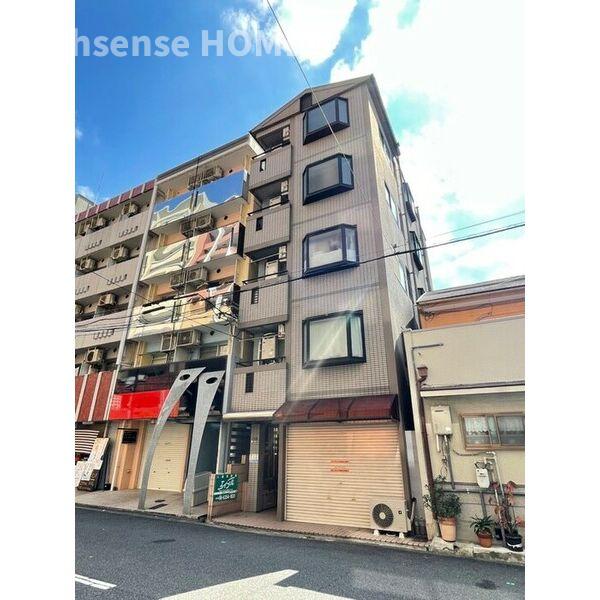 建物外観　落ち着いた雰囲気の外観です