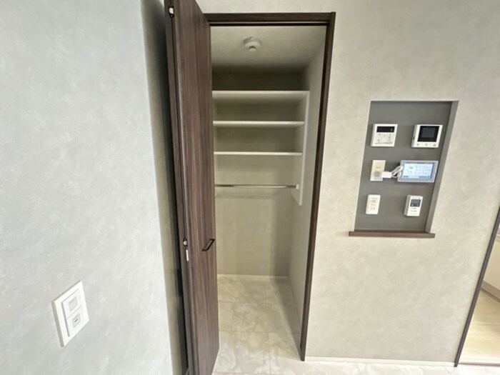 収納　リビング収納