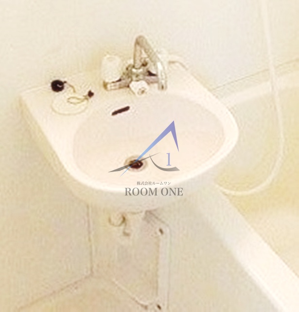 洗面設備　洗面台です。