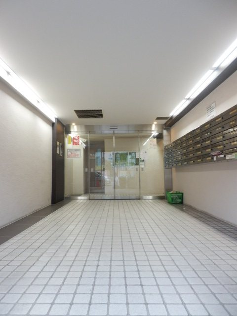 エントランス　エントランス