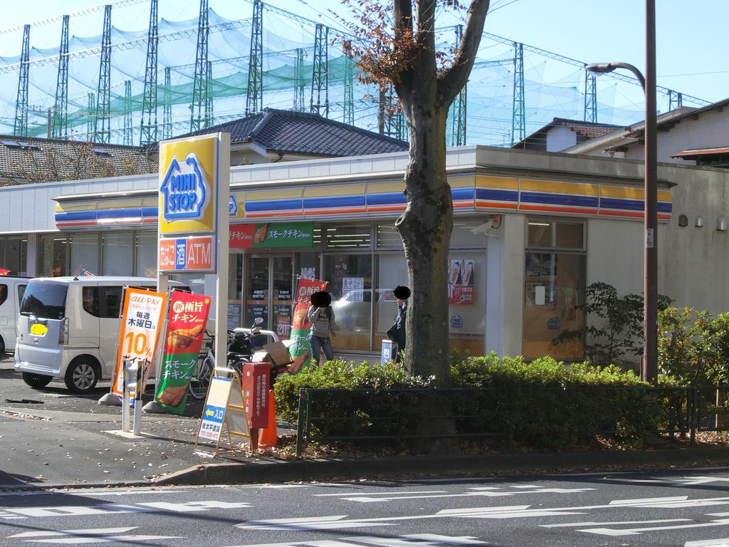 コンビニ　ミニストップ関町南2丁目店（コンビニ）まで142m